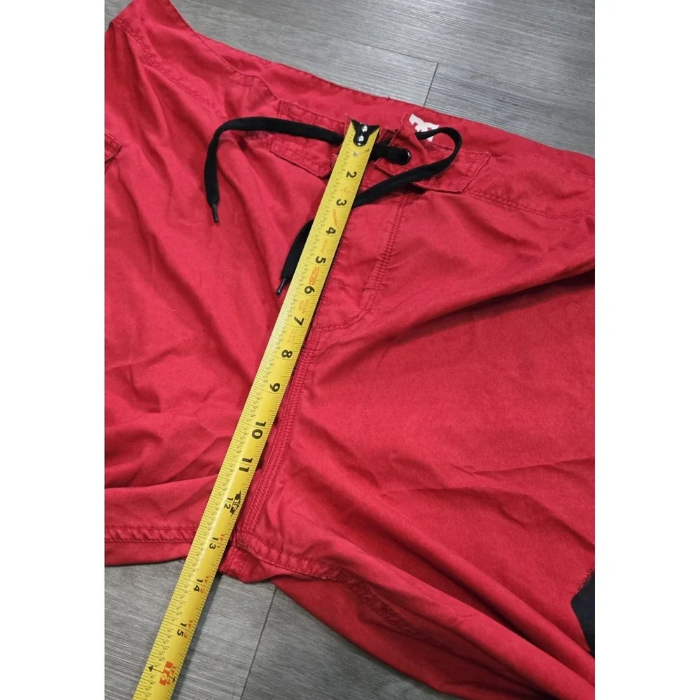 Y2K VTG DC Shoes Board Shorts Red Graphic Logo Cargo Graffiti Skate Surf Mens 38